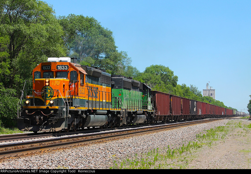 BNSF 1833